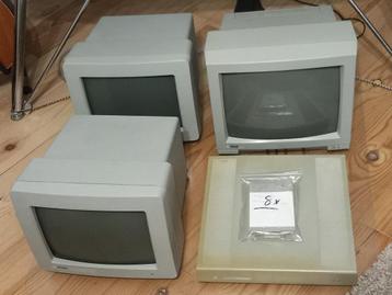 Atari monitors, floppydrive en Megafile 30