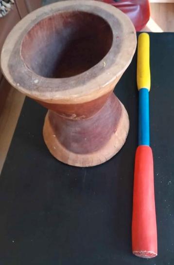 Pilon mortier en bois  beschikbaar voor biedingen