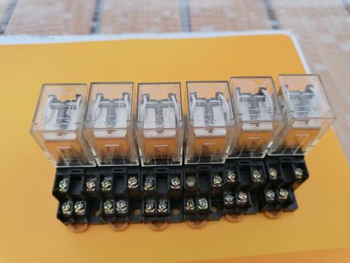 Omron MY2-US-SV-relais, Doe-het-zelf en Bouw, Elektriciteit en Kabels, Gebruikt, Overige typen, Ophalen of Verzenden