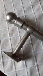 4 metalen gordijnroedes + toebehoren, Huis en Inrichting, Stoffering | Gordijnen en Lamellen, Ophalen, Zo goed als nieuw, Grijs