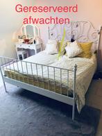 2 Persoon licht metal bed inkl. Lattenbodem zonder matras, Ophalen, Gebruikt