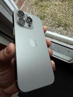Iphone 16 pro met barst in scherm, Telecommunicatie, Mobiele telefoons | Apple iPhone, 128 GB, Zilver, Ophalen, 92 %