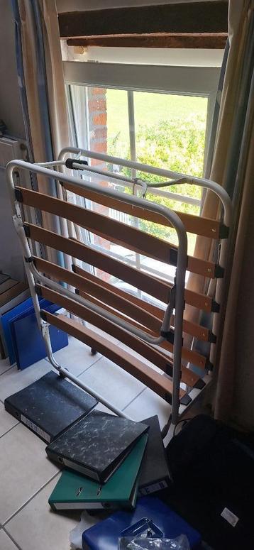 lit pliable d'appoint beschikbaar voor biedingen