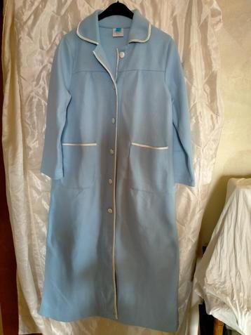 Lichtblauwe kamerjas voor dames,fleece,2 zakken;maat:42/44. beschikbaar voor biedingen