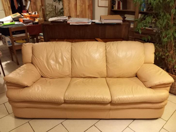 Canapé 3 places en cuir à donner, Maison & Meubles, Canapés | Salons, Utilisé, Trois personnes, 200 à 250 cm, 75 à 100 cm, Cuir