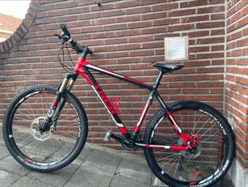 Trek 8500 MTB – Volledig Shimano Deore XT beschikbaar voor biedingen