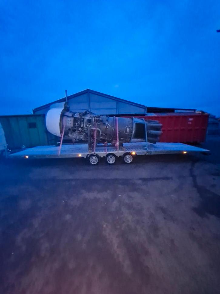 Vliegtuigmotor, Verzamelen, Luchtvaart en Vliegtuigspotten, Zo goed als nieuw, Ophalen