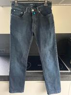 Donkerblauwe jeans heren van pierre cardin, Vêtements | Hommes, Jeans, Enlèvement, Porté, Bleu, Autres tailles de jeans