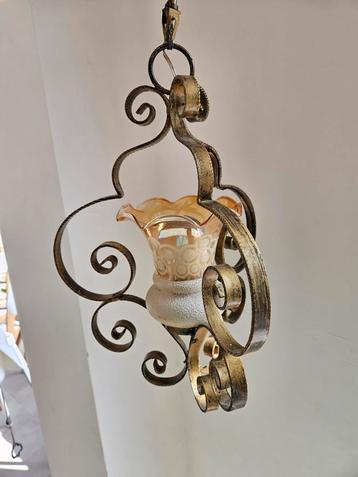 mooie vintage lamp voor plafond beschikbaar voor biedingen