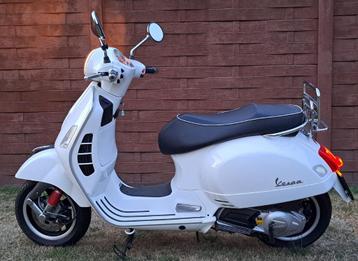 vespa 125ie  gts super  beschikbaar voor biedingen