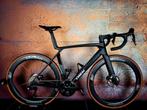 Trek Madone SLR 7 Gen 8 *Ultegra*Di2*12sp*ML[56]*2024, 28 inch, Zo goed als nieuw, Trek.com, Trek