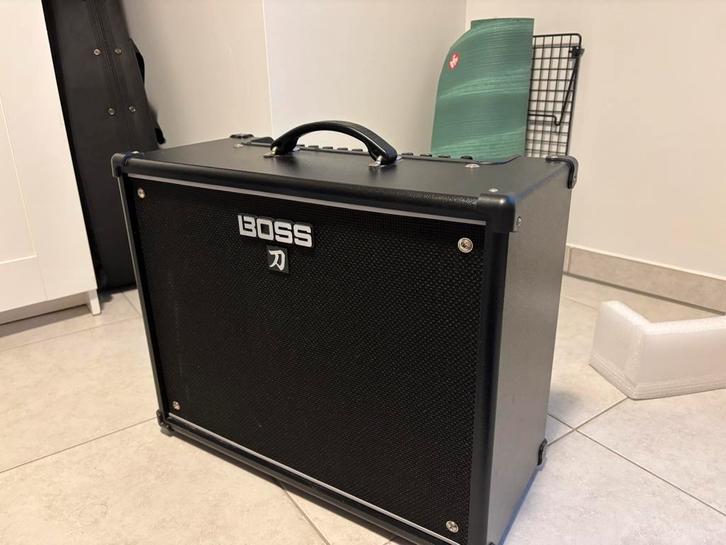 Boss Katana 100w (MK1) to sell in Gent, Muziek en Instrumenten, Behuizingen en Koffers, Gebruikt, Ophalen