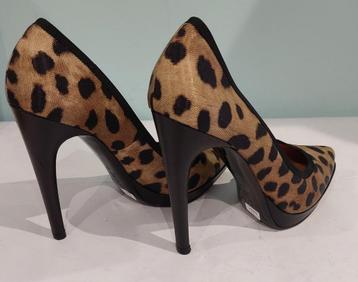 644C* Casadei - sexy gekleurde pumps (40) beschikbaar voor biedingen