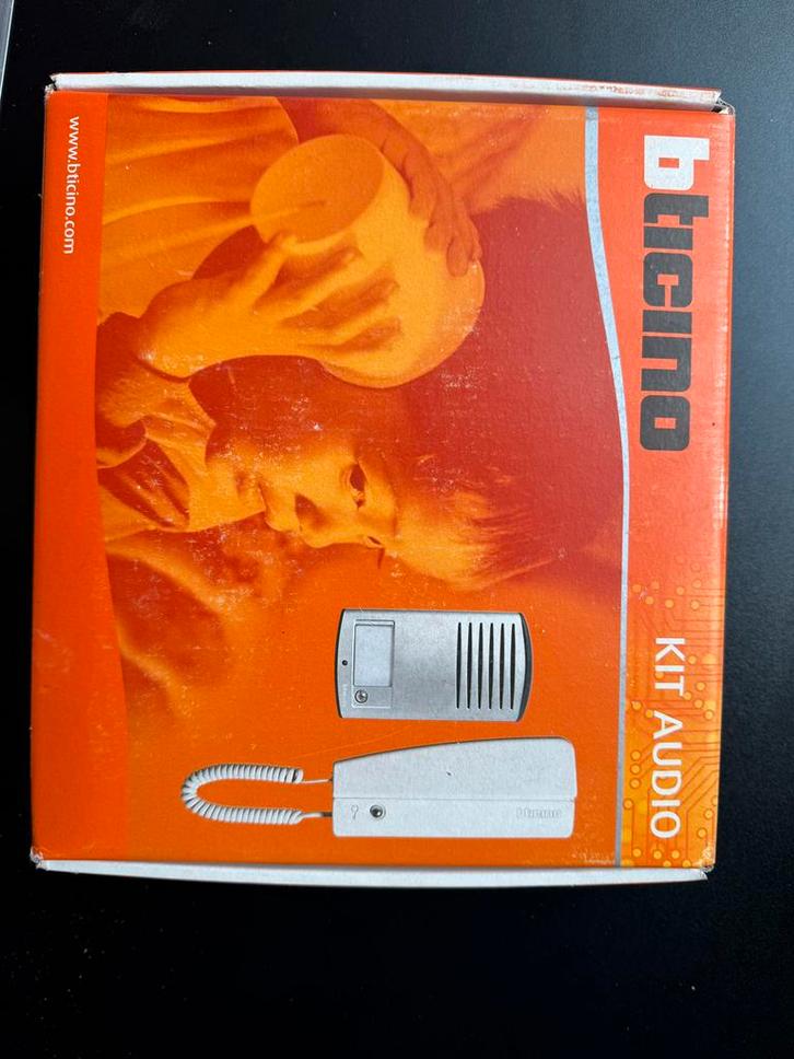 Parlofoon Btichino audio kit, Huis en Inrichting, Deurbellen, Nieuw, Bedraad, Ophalen