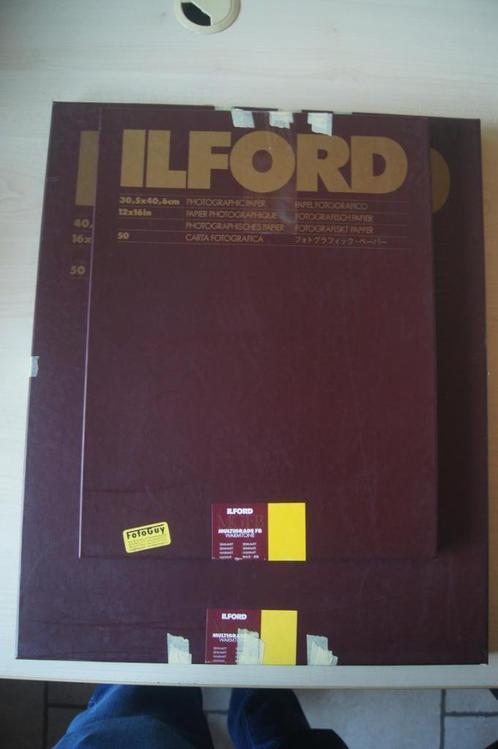 ilford bariet fotopapier, Audio, Tv en Foto, Foto | Doka Apparatuur, Zo goed als nieuw, Doka-onderdelen, Ophalen of Verzenden