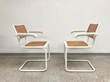 Twee Vintage mid-century Marcel Breuer Cesca stoelen beschikbaar voor biedingen