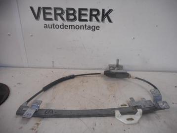 RAAMMECHANIEK HAND LINKS ACHTER Volvo 440 (467218) beschikbaar voor biedingen