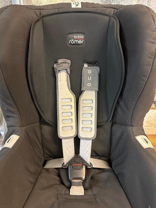 Britax Römer duo siège auto avec isofix (9 à 18 kgs), Kinderen en Baby's, Autostoeltjes, Gebruikt, Romer, 15 t/m 36 kg, Isofix
