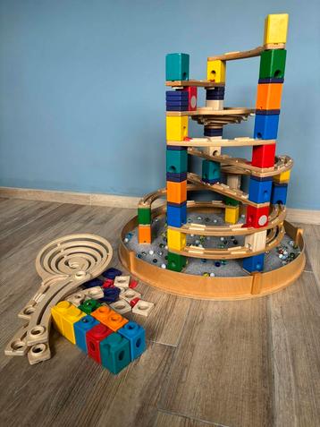 Circuit de billes en bois Hape jouets en bois beschikbaar voor biedingen
