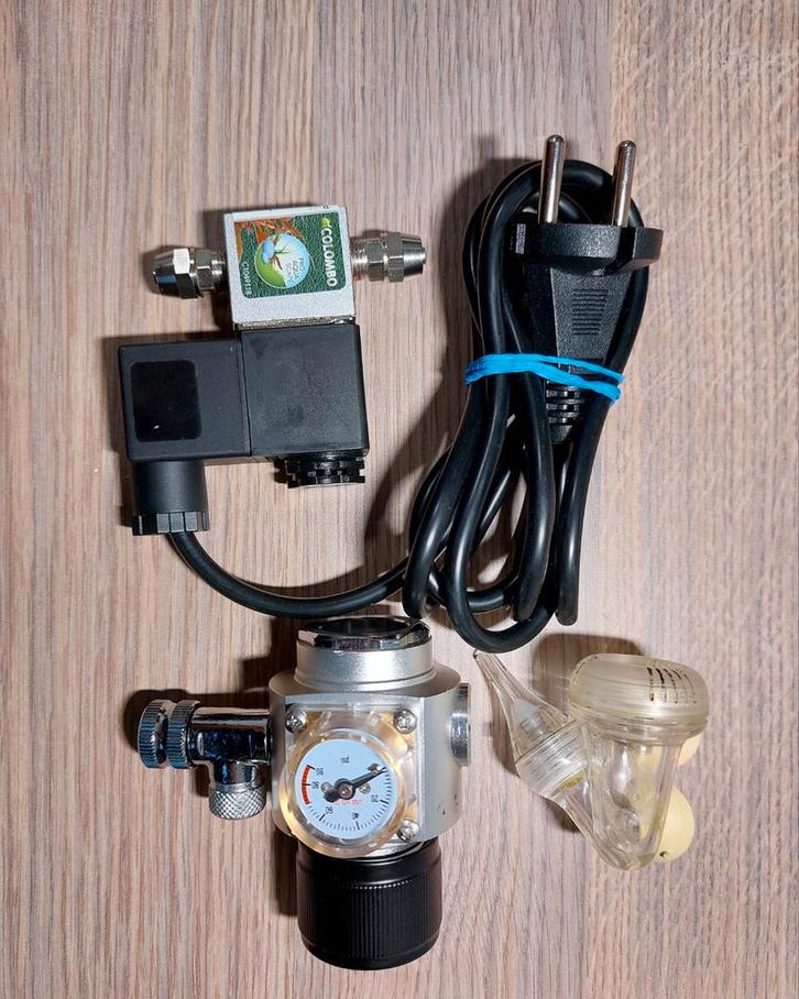 Colombo CO2 set accessoires, Dieren en Toebehoren, Vissen | Aquaria en Toebehoren, Zo goed als nieuw, Ophalen of Verzenden