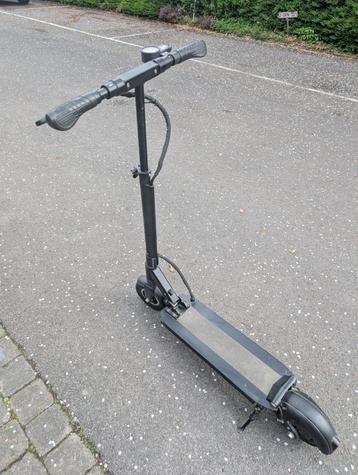 trottinette électrique beschikbaar voor biedingen