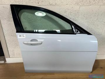 JAGUAR XE X760 Wit rechts voor deur 2015+ beschikbaar voor biedingen