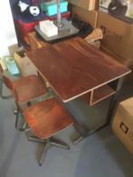 Houten vintage bureautje voor peuter/kleuter, Huis en Inrichting, Bureaus, Ophalen, Zo goed als nieuw