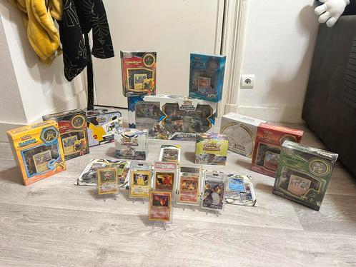 Verzameling van verzegelde voorwerpen van Pokémon, Hobby en Vrije tijd, Verzamelkaartspellen | Pokémon, Foil, Ophalen of Verzenden