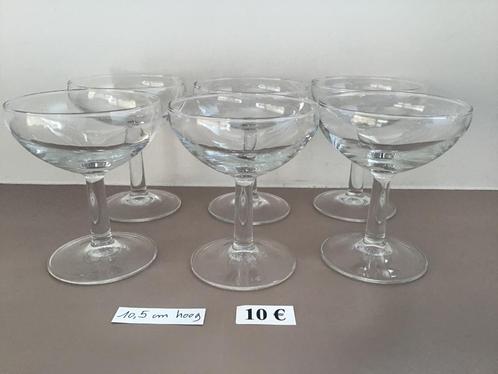 diverse sets van champagne en wijnglazen, Huis en Inrichting, Keuken | Servies, Zo goed als nieuw, Glas, Ophalen of Verzenden