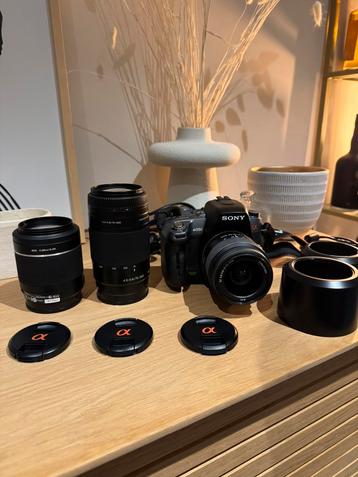 : Kit Sony Alpha 550 avec 3 objectifs – Excellent état beschikbaar voor biedingen