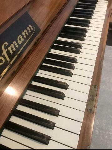 Hofman piano