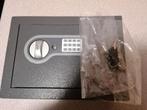 Sleutelkluis zie foto's met 2 sleutels   en cijfers, Ophalen, Zo goed als nieuw