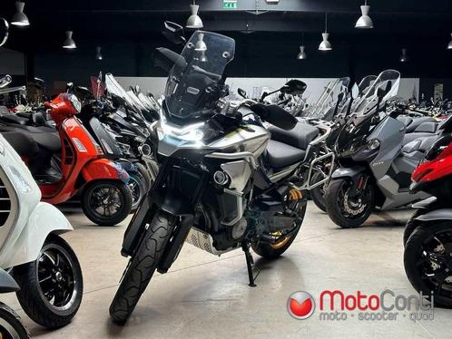 CF Moto MT 800 Touring 2022 [4230km], Motos, Quads & Trikes, plus de 35 kW, 2 cylindres, Enlèvement