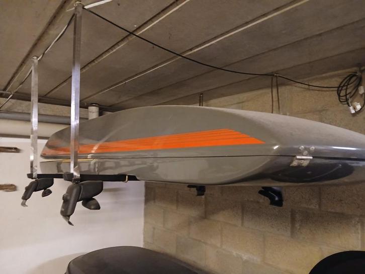 Dakkoffer (topbox) glasvezelversterkt met dakdragers, Auto-onderdelen, Accu's en Toebehoren, Gebruikt, Ophalen