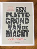 Carl Devos - Een plattegrond van de macht 2023, Boeken, Gelezen, Ophalen of Verzenden, Politiek en Staatkunde, Carl Devos