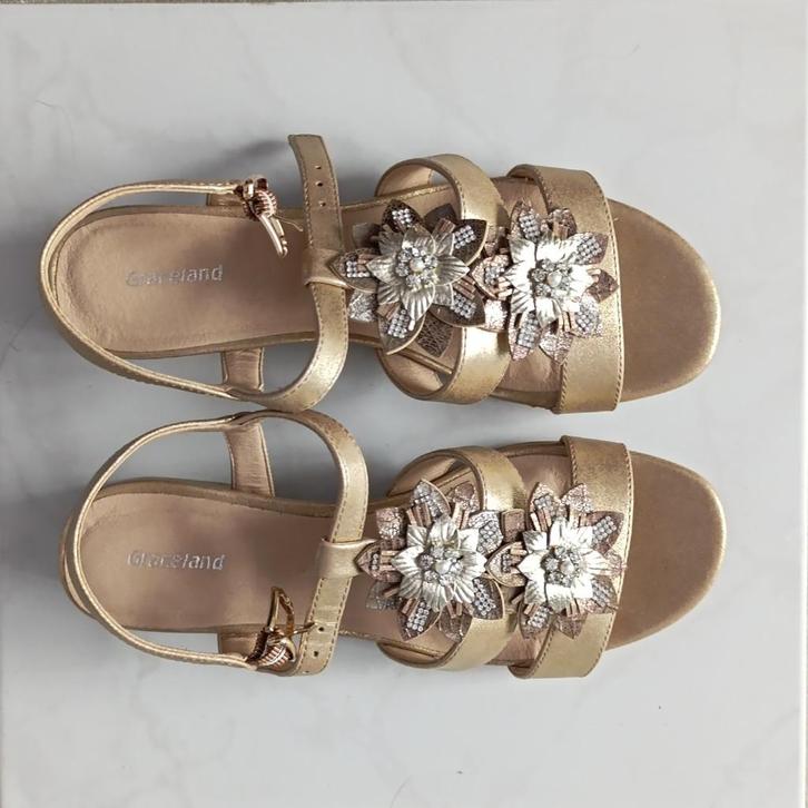 Geklede sandalen Graceland, Kleding | Dames, Schoenen, Zo goed als nieuw, Sandalen of Muiltjes, Overige kleuren, Ophalen of Verzenden