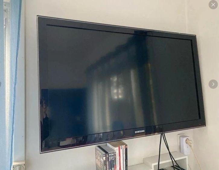 Téléviseur Samsung - écran plat - TB état, TV, Hi-fi & Vidéo, Télévisions, Utilisé, LCD, 100 cm ou plus, Samsung, Enlèvement