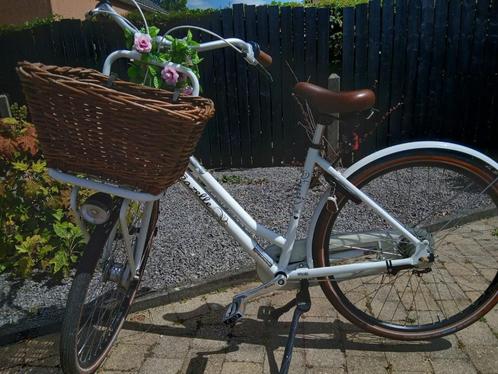 Retro Gazelle Damesfiets Miss Grace met mandje, Fietsen en Brommers, Fietsen | Dames | Damesfietsen, Gebruikt, Gazelle, Versnellingen