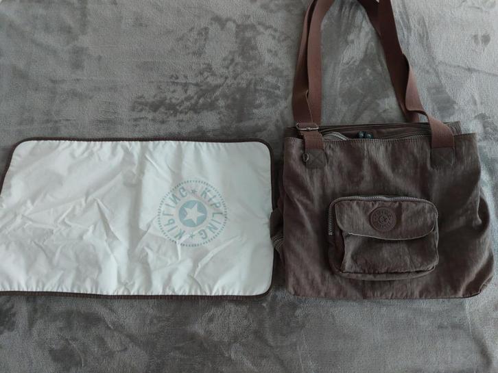 Kipling luiertas bruin met afwasbaar verzorgmatje, Kinderen en Baby's, Luiertassen, Gebruikt, Schoudertas, Ophalen