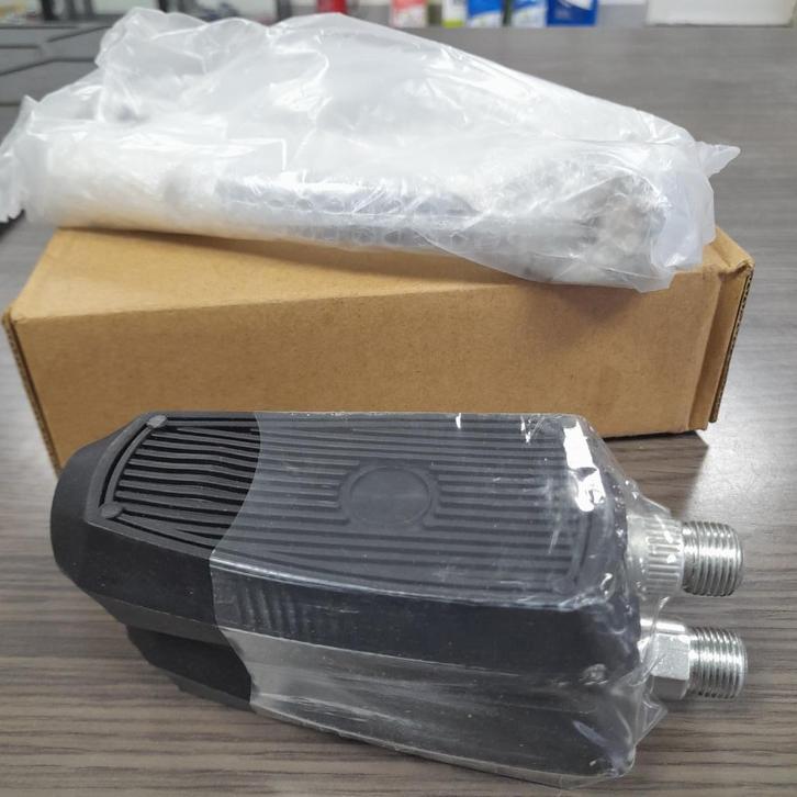 Puch Crank + pedalen, Fietsen en Brommers, Brommeronderdelen | Puch, Nieuw, Overige typen, Ophalen