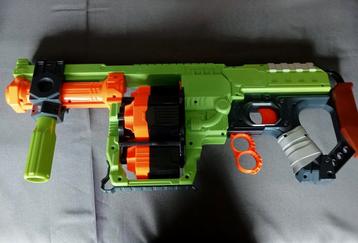 Gros Nerf à 4 chargeurs., Enlèvement, Comme neuf