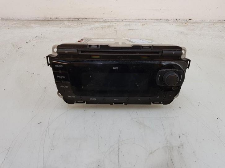 RADIO Seat Ibiza IV SC (6J1) (|6J1035153F|6J1035153E|), Auto-onderdelen, Overige Auto-onderdelen, Seat, Gebruikt