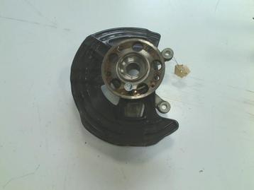FUSEE RECHTS VOOR Mercedes-Benz C (W205) (a2463320200) beschikbaar voor biedingen