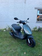 Piaggio Zip A klasse nieuwstaat, Fietsen en Brommers, Scooters | Piaggio, Ophalen, Zip, Klasse A (25 km/u), Zo goed als nieuw