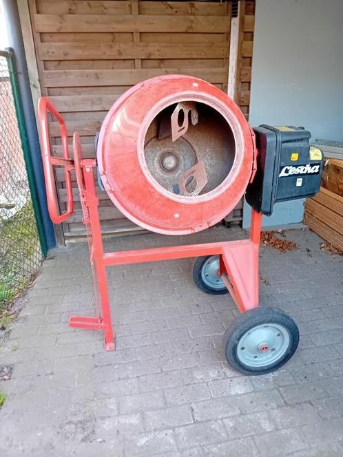 betonmolen lescha SM 165 S, Doe-het-zelf en Bouw, Betonmolens, Zo goed als nieuw, Ophalen