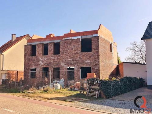 Huis te koop in Beringen, Immo, Huizen en Appartementen te koop, Vrijstaande woning