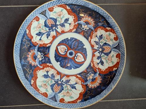 Zéér grote Japanse porseleinen imari schotel, edo periode, Antiquités & Art, Antiquités | Porcelaine, Enlèvement ou Envoi