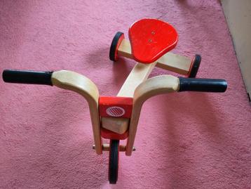 Houten driewieler (retro) beschikbaar voor biedingen