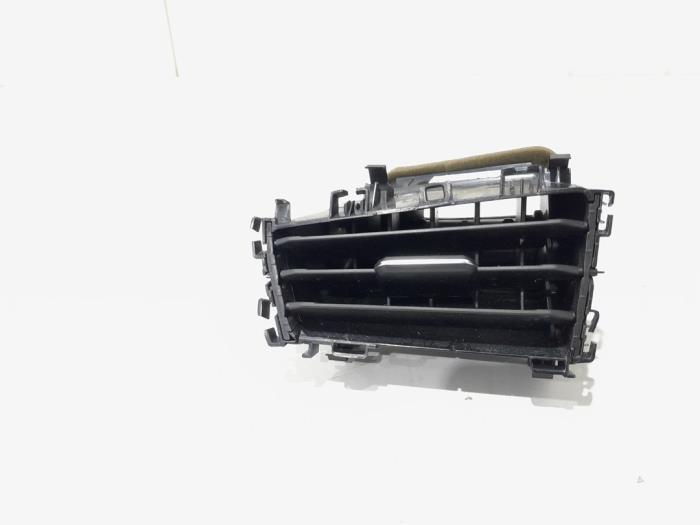 Grille aération tableau de bord d'un Volkswagen Polo, Autos : Pièces & Accessoires, Tableau de bord & Interrupteurs, Volkswagen