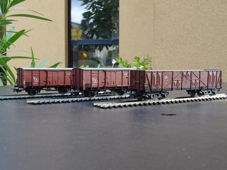 Lot Belgische goederenwagons - Piko - HO, Hobby en Vrije tijd, Modeltreinen | H0, Gebruikt, Wagon, Gelijkstroom, Piko, Ophalen of Verzenden